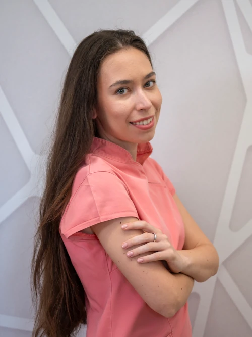 Dr. Vadász Anna - fogszabályozó szakorvos Szegeden, fogorvos