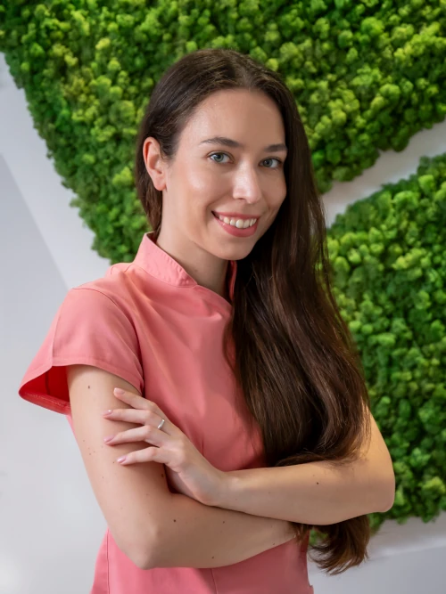 Dr. Vadász Anna - fogszabályozó szakorvos Szegeden, fogorvos