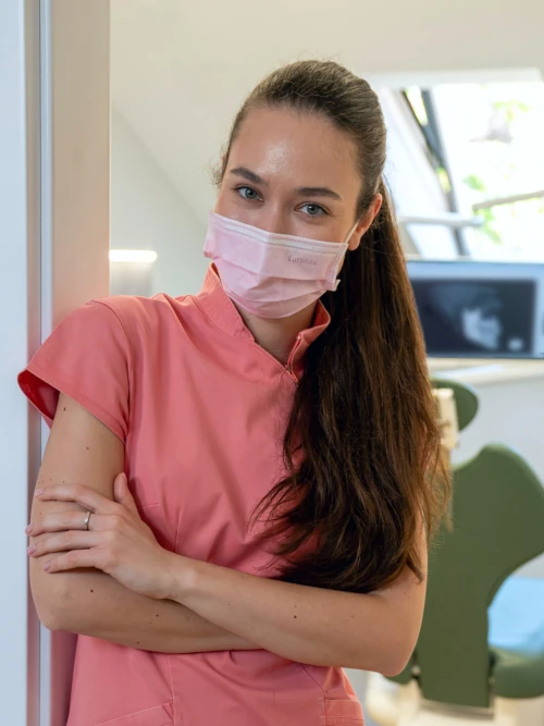 Dr. Vadász Anna - fogszabályozó szakorvos Szegeden, fogorvos